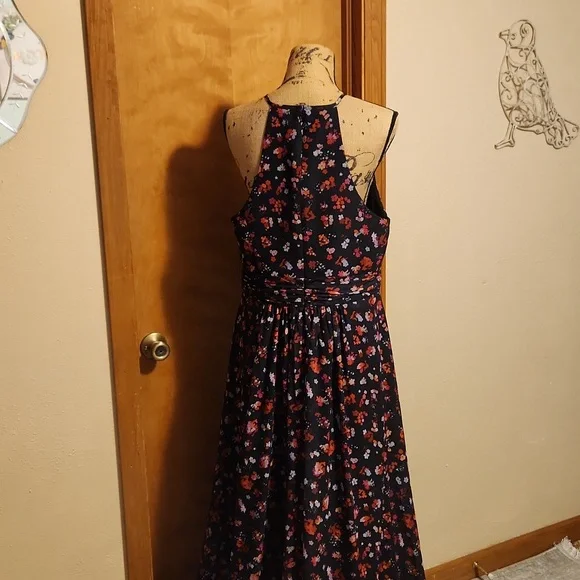 DB Studio, Floral Print Halter A Line Maxi Dress with Slit, Size 14 - Picture 7 of 8